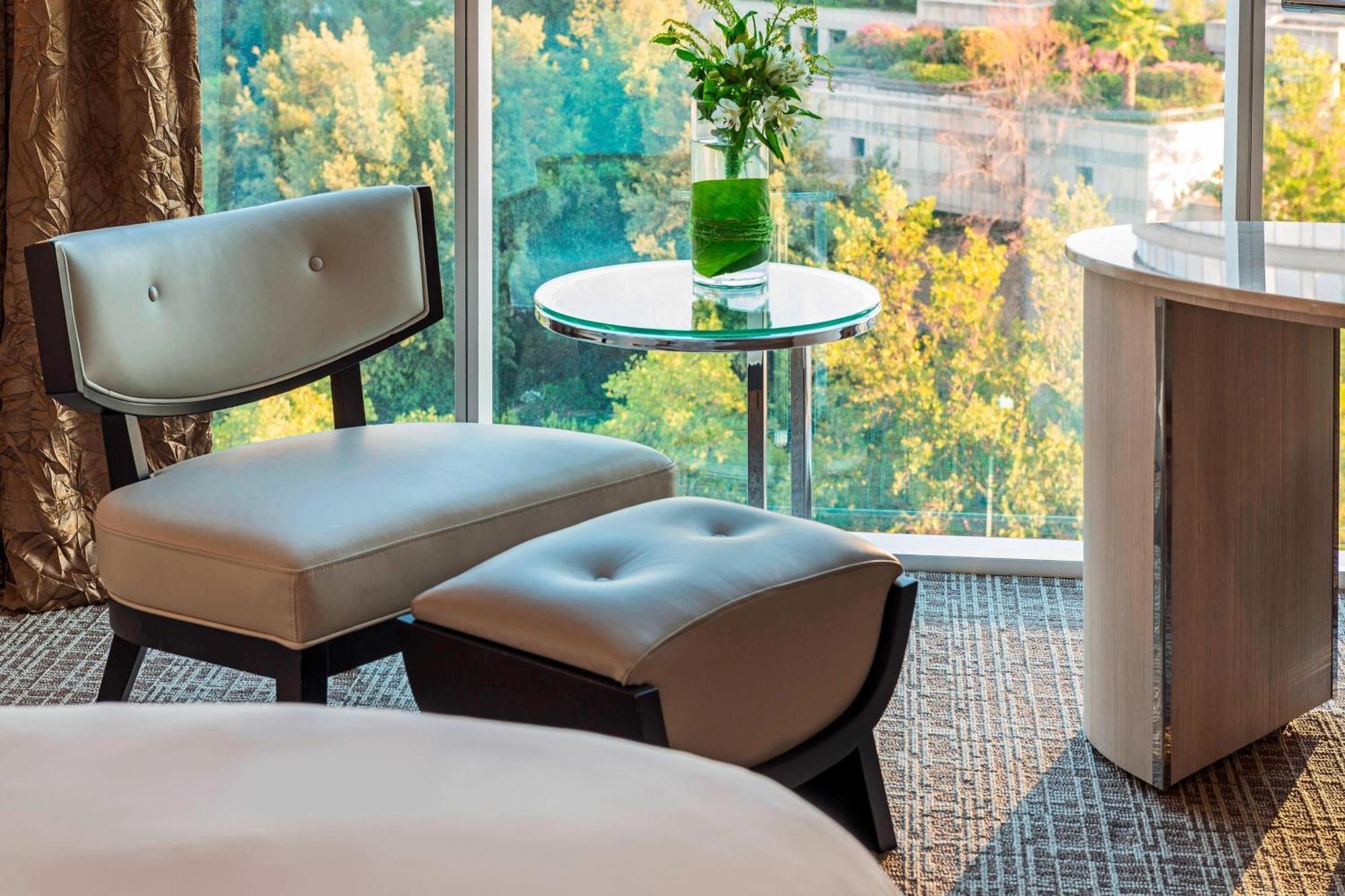 Renaissance Santiago By Marriott Hotell Exteriör bild
