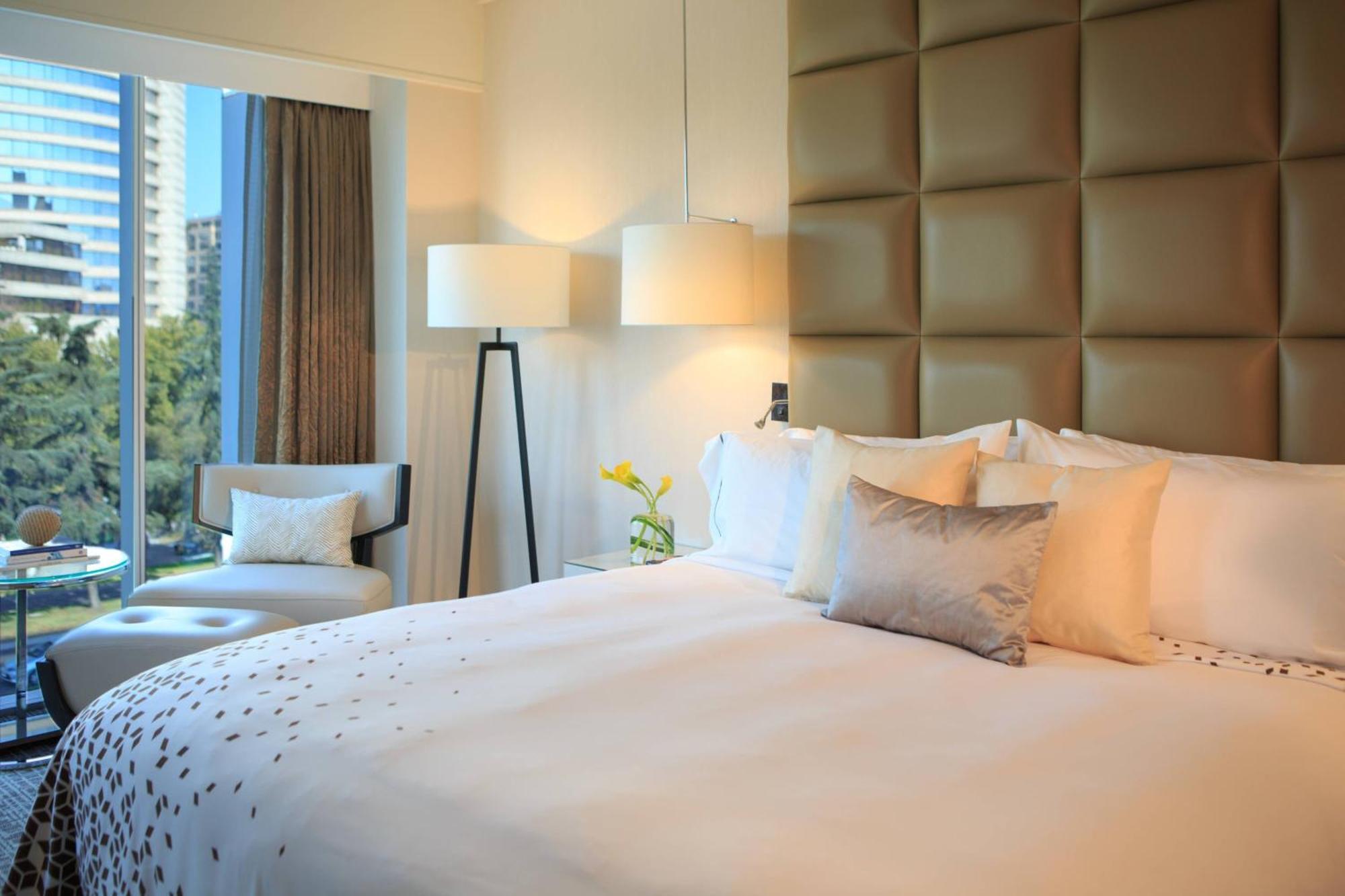 Renaissance Santiago By Marriott Hotell Exteriör bild