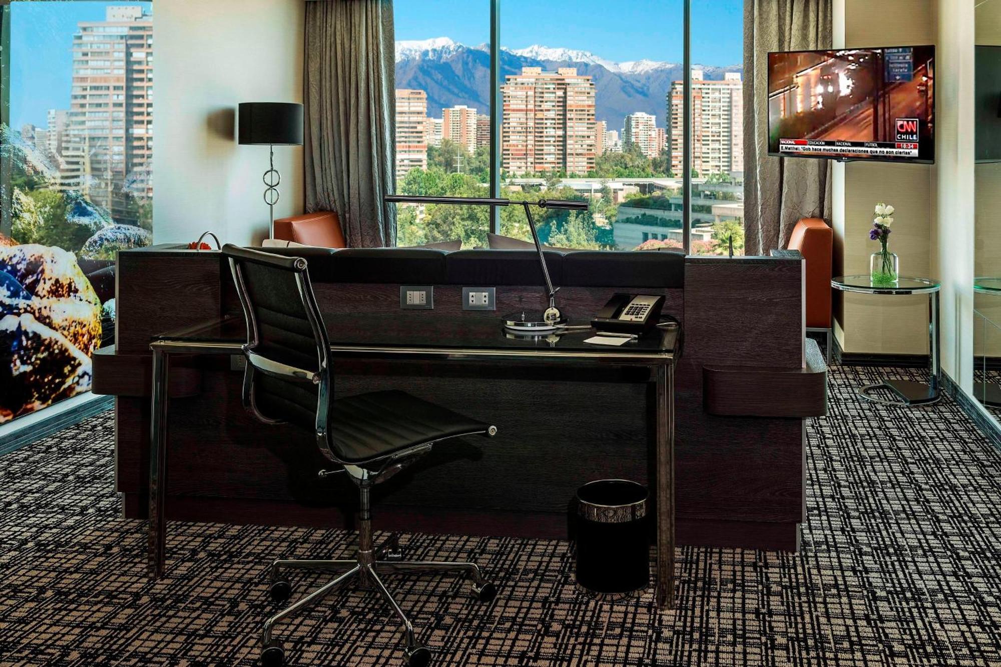 Renaissance Santiago By Marriott Hotell Exteriör bild