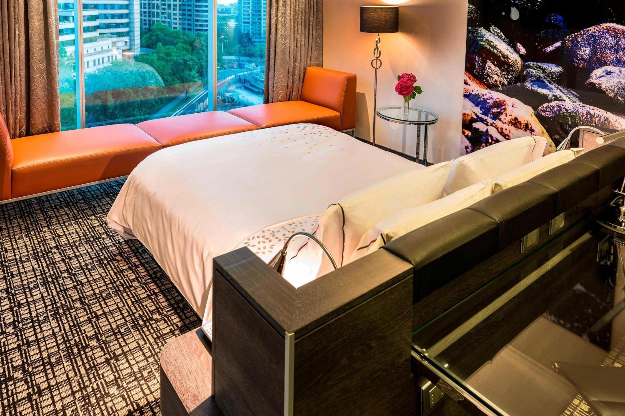 Renaissance Santiago By Marriott Hotell Exteriör bild